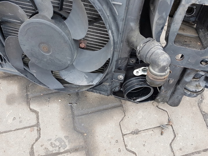 фото №8, Audi a3 8p рестайлінг 08r- 2.0 tdi pas переднє радіатор