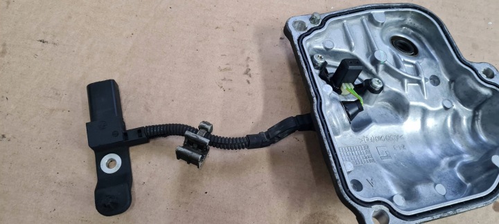 фото №12, A4 b9 крышка з датчиком коробки коробка передач s-tronic audi a6 0ck927431e a5 8w