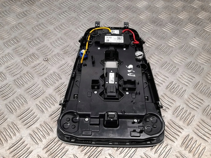 фото №7, Audi a4 s4 b9 8w0947135ak з спереду інші