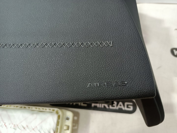 фото №7, Audi a3 8y szyta панель консоль подушка безпеки подушки ремені