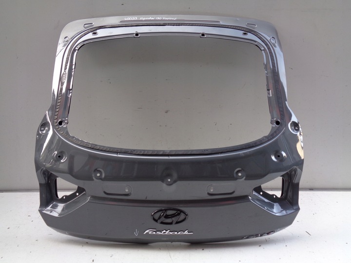 фото №1, Кришка задня hyundai i30 iii 17- fastback номер 40033