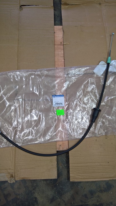 фото №8, Chrysler dodge grand caravan трос передній гальма стояночного 04683285ad