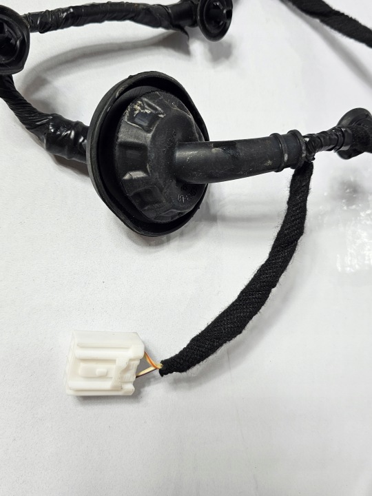 фото №6, Ford mustang 15- джгут двері права fr3t14630aj usa