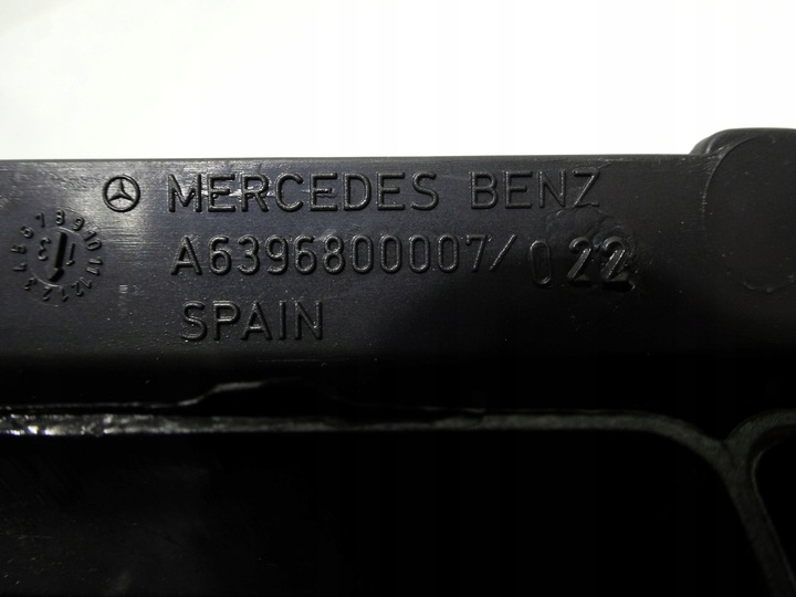 фото №5, Mercedes vito viano w639 - панель решётка воздуховод a6396800007