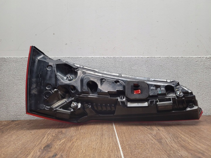 фото №10, Audi q5 80a 016- лампа правые правая зад задняя