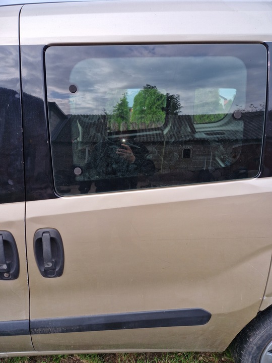 фото №4, Скло відкидна двері задні ліві fiat doblo ii 10- оригінал