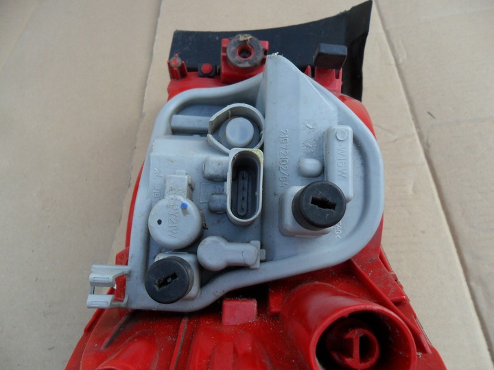 фото №15, Audi a4 b4 лампа ліва задня 21972102/04