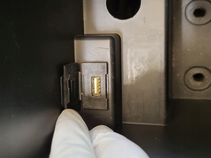 фото №12, Бардачок полка туннеля среднего подлокотник mitsubishi outlander iii рестайлинг