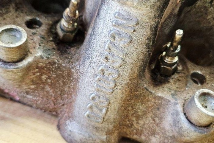 фото №11, Головка двигуна vw passat b5 3b2 028103373n 1.9l дизель 81kw 1997