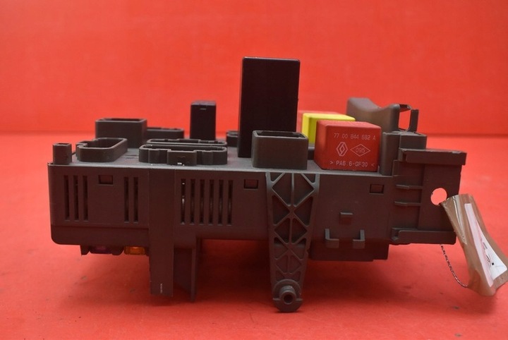 фото №5, Коробка предохранителей 8200148810 renault vel satis 2.0 t 165 km 02-05