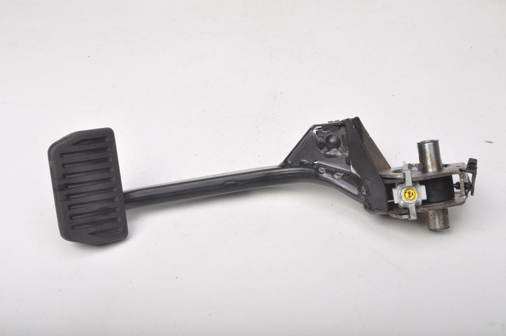 фото №1, Volvo xc90 ii педаль тормоза 31381827 пиротехнический