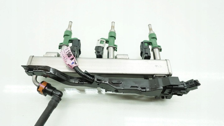 фото №3, Lexus lbx 1.5 h інжектор 23250-15070 планка комплект 2024-