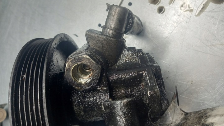 фото №7, Насос підсилювача mercedes w203 00r a611.2300115