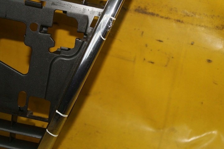 фото №5, Решітка радіатора решітка перед a6 c6 sedan 4f0853651