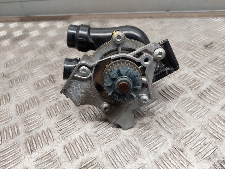 фото №6, Audi a4 s4 b8 8k 06h121010a насоса води