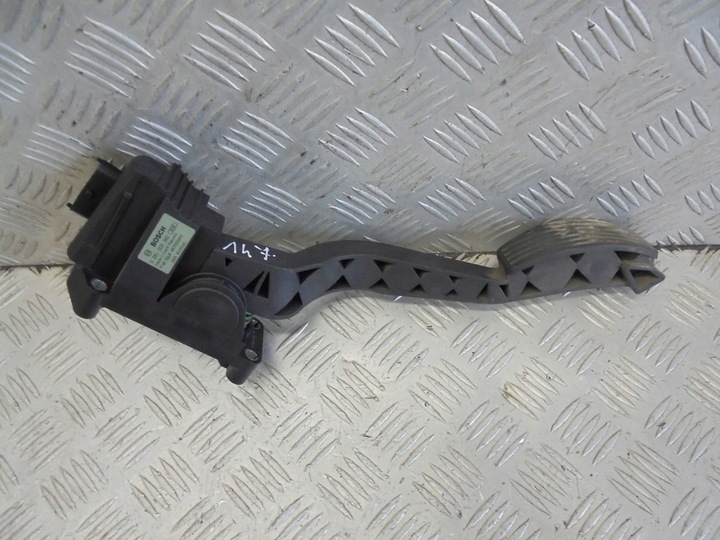 фото №1, Потенціометр газу alfa romeo 147 1.9 jtd