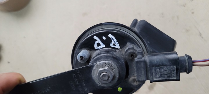 фото №10, S7 4g a7 клаксон сигнал правые перед 4h0951221 a6 c7 s6