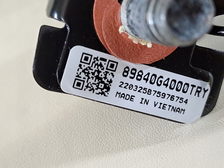 фото №8, Hyundai i30 iii 3 рестайлинг 22r 1.0 t-gdi универсал застёжка ремня правые зад