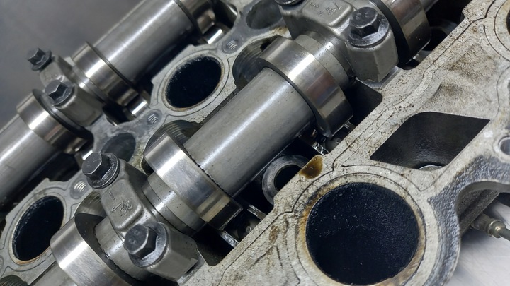 фото №13, Головка двигателя 31401466 002 volvo 2.4 d5 d5244t15