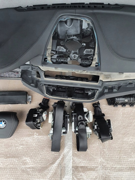 фото №6, Bmw 5 g30 g31 панель роздавальна подушка безпеки ремені nić