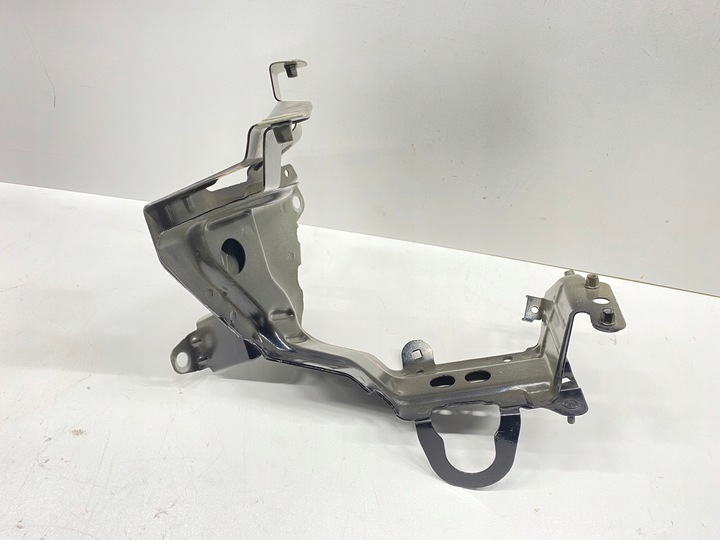 фото №1, Кронштейн держатель крыльев левый перед переднее audi q8 rsq8 4m8 2015-