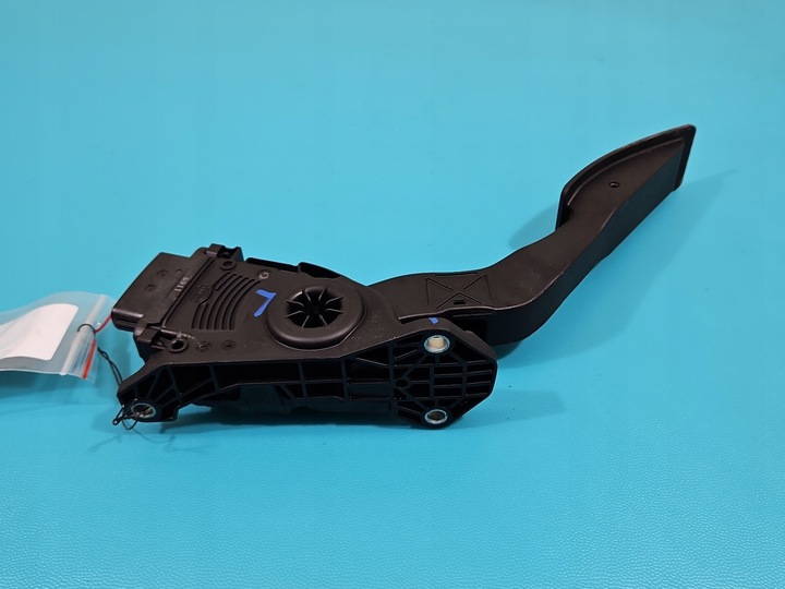 фото №7, Педаль газа потенциометр suzuki vitara ii 49400-68l51 6pv009074-09 1.6 16v