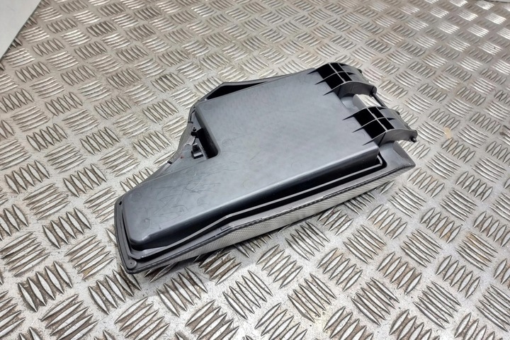 фото №1, Подлокотник seat altea 5p1 5p0863761b 1.2l бензин 77kw 2011