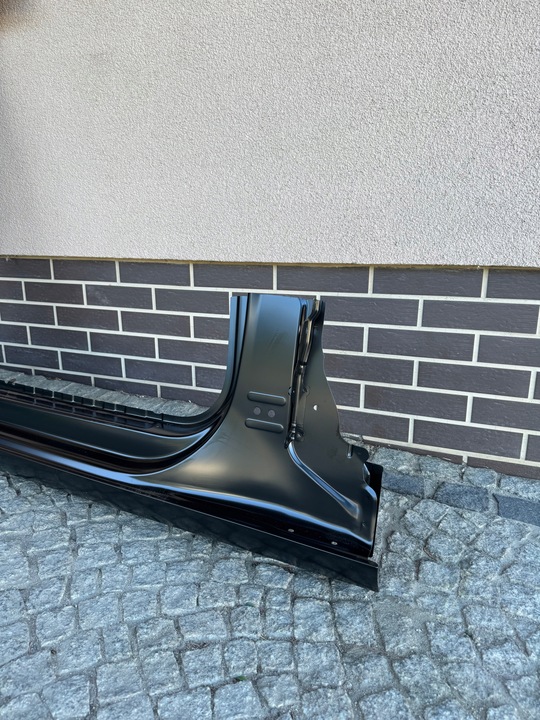 фото №9, Audi a4 b9 8w5 sedan стійка поріг правий чверть