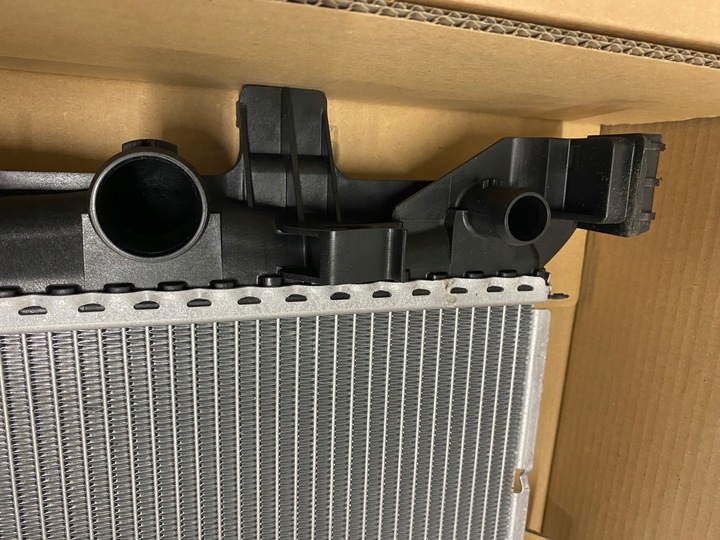 фото №10, Behr радіаторів mercedes gla cla клас a клас b cr2171000p