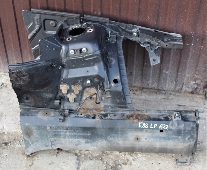 фото №1, Четверть фартук левый перед bmw e88 e82 оригинал