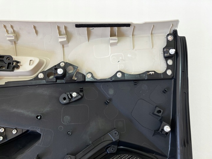 фото №14, Corolla e21 боковина дверь обивка правые перед beż