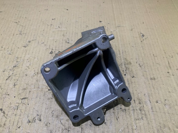 фото №4, Лапи двигуна mercedes cls c218 5.5 m157