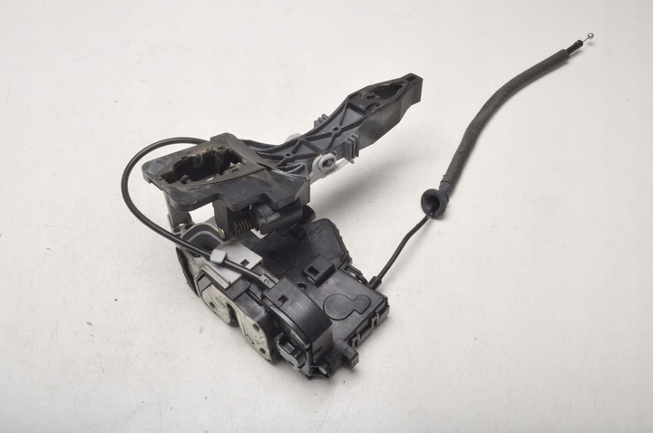 фото №1, Venga замок дверь правый перед 81320-1p040 7 pin