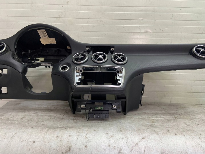 фото №15, Mercedes a класс w176 торпедо раздаточная капот консоль a1766801087 9h68