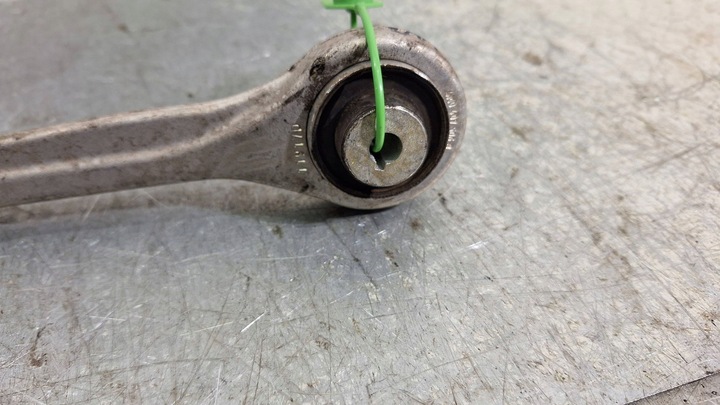 фото №6, Важіль праві перед верхній 4m0407506b audi q5 80a 45 tfsi q7 ii 4m0 touareg