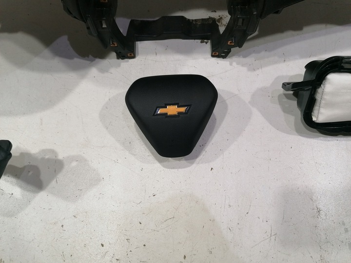 фото №5, Chevrolet spark usa панель консоль подушка безпеки ремені