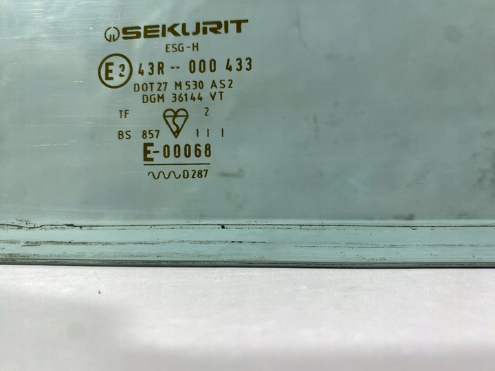 фото №7, Ford fiesta i 1983 скло кришки зад 43r000433