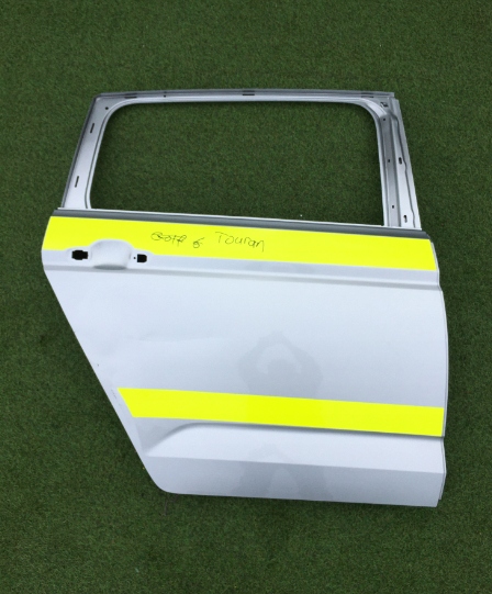 фото №1, Volkswagen vw touran 5ta 2015r. дверь правые задние