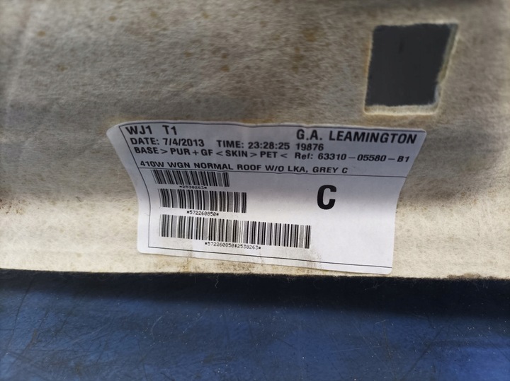 фото №16, Toyota avensis t27 універсал стеля лампочки ручки