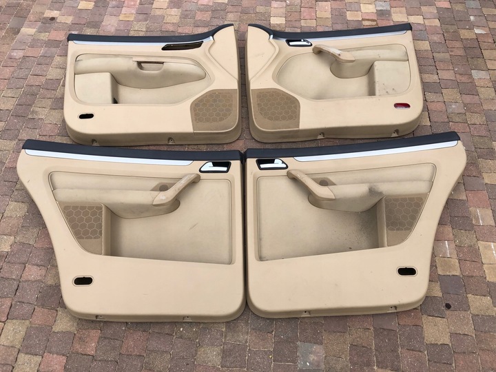 фото №1, Vw touran i обшивки tapiecerki дверь правый левый перед зад