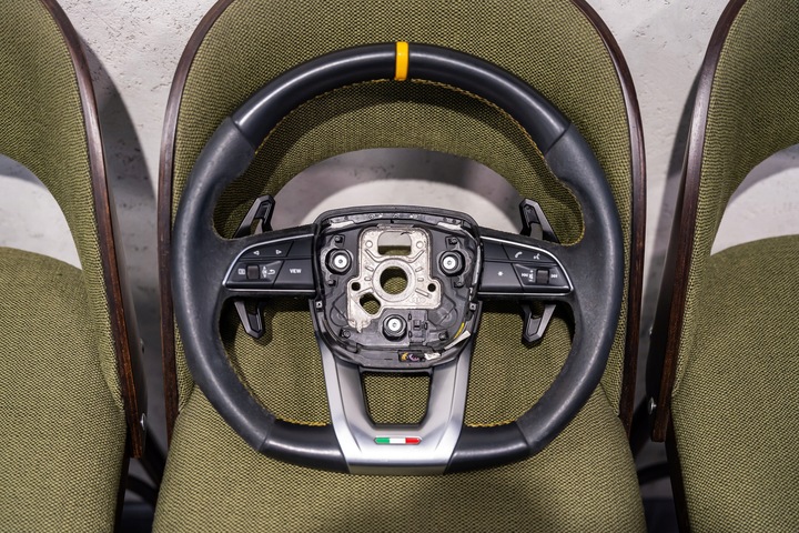 фото №7, Оригінальна кермо lamborghini urus кермо пелюстки оригінал 2018 -