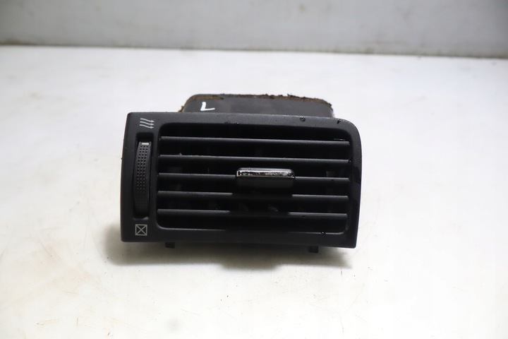 фото №1, Решётка воздуховод левая toyota avensis ii t25