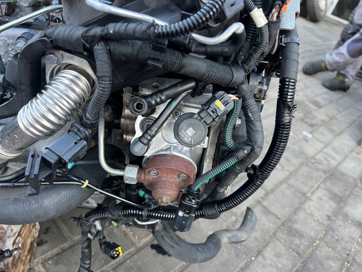 фото №13, Двигатель комплектный peugeot 208 citroen c3 ii 1.4 синий hdi 8h01 10fdcg