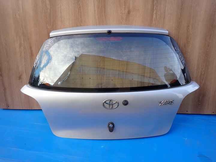 фото №1, Toyota yaris jp 99-05 кришка багажника скло 199