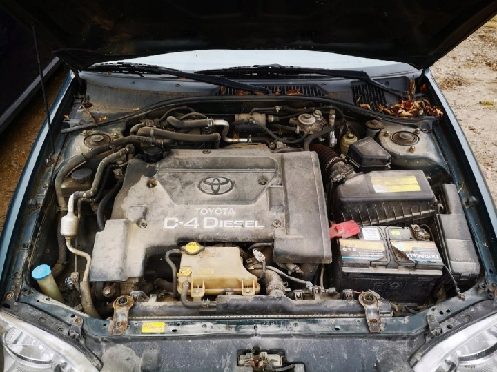 фото №7, Toyota avensis стекло окна ćwierćowego narożnego - задние левое 2002 2.0l dot2