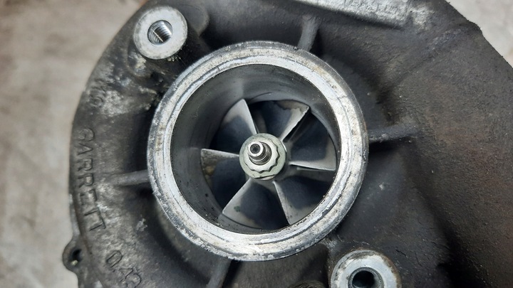 фото №7, Турбонагнетатель 9654931780 volvo s40 ii v50 2.0 hdi