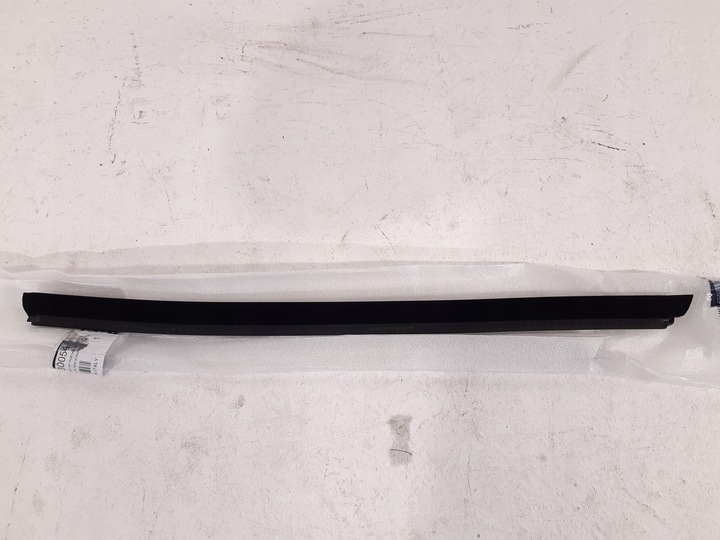 фото №1, Левая прокладка дверь maserati ghibli