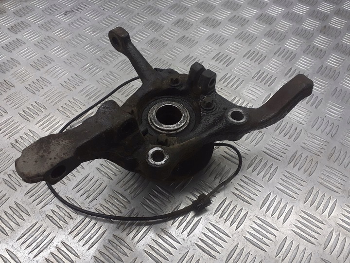 фото №1, Поворотна опора лівий перед передня volvo v70 ii 2.5 tdi