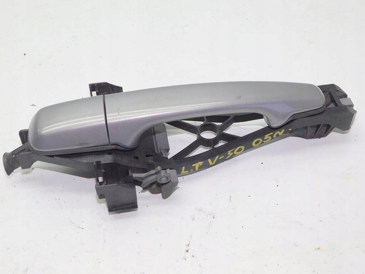 фото №3, Volvo v50 1.6d 2005r - ручка дверь левый зад