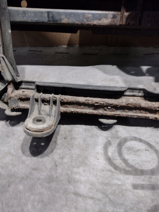 фото №15, Pas переднє, підсилювач kia cerato 2,0 83kw